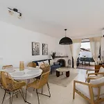 Casa Castillo *
